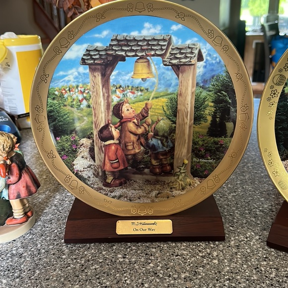 M. J. Hummel - Picture 2 of 5